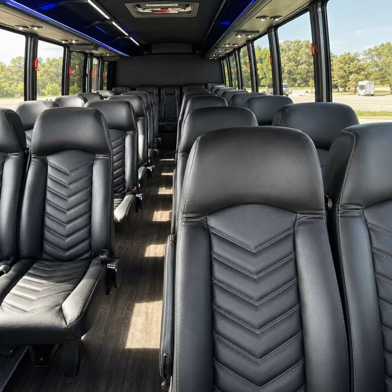 choosing minibuses or charter buses for hampton prom groups