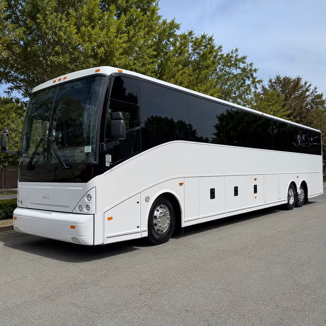 hampton charter bus rentals to norfolk international airport