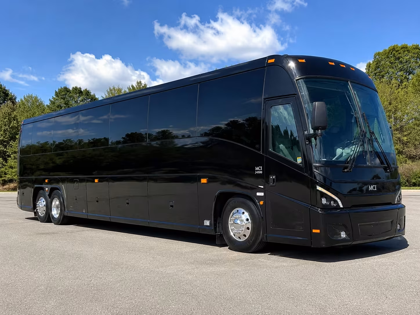hampton wedding shuttle bus rentals for waterfront venues