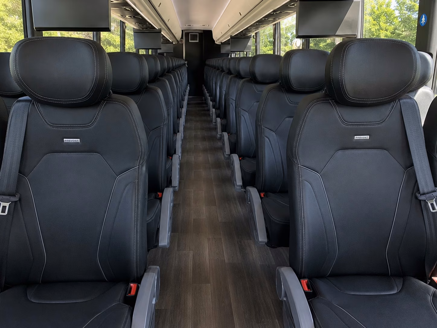hampton wedding shuttle buses for waterfront reception venues