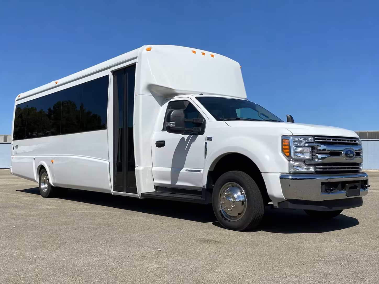 minibus rentals for hampton field trips to sandy bottom nature park